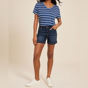 NWT m jeans by maurices Classic Mid Rise Stretch 5in Dark Wash Denim Shorts 16